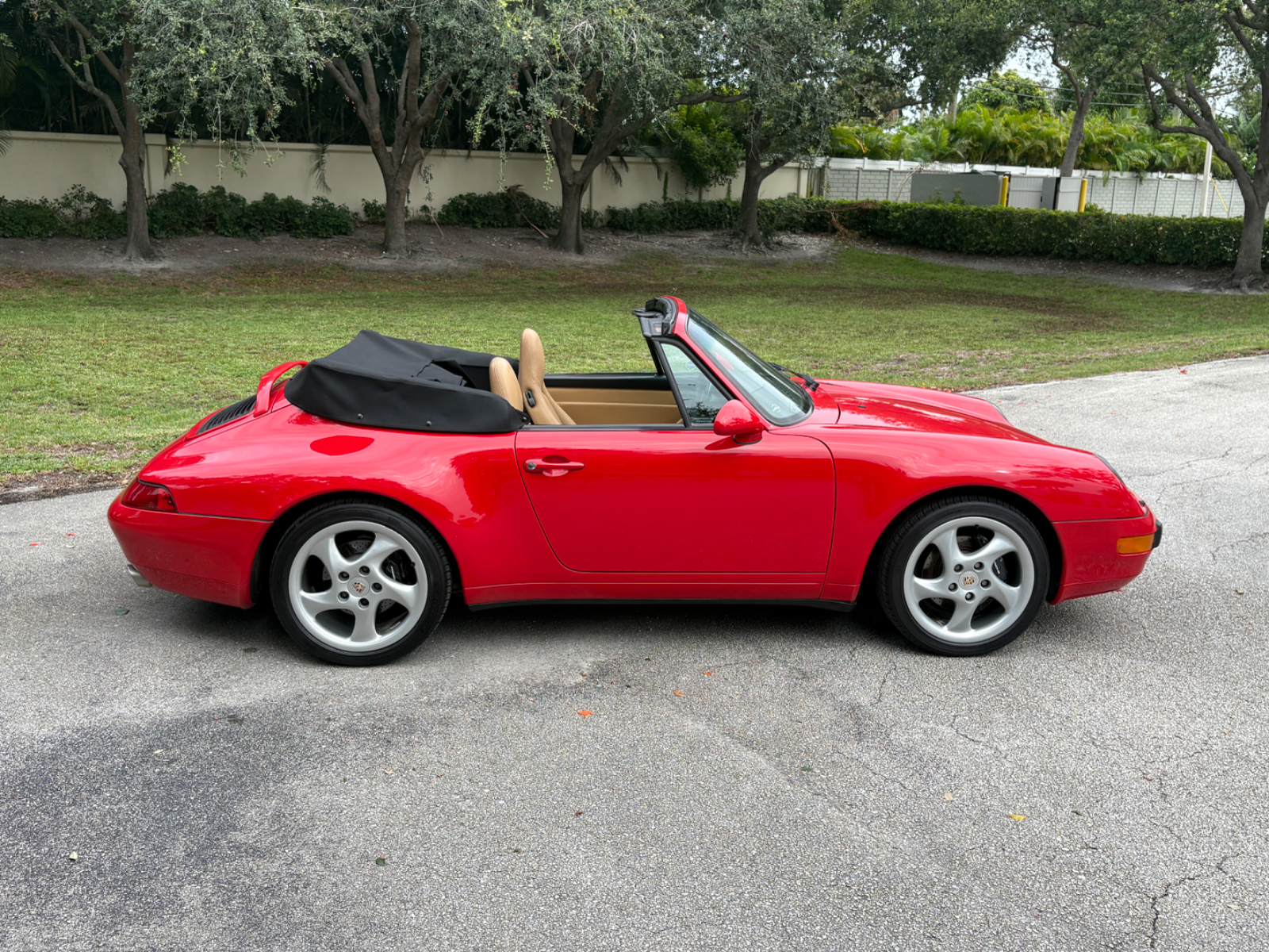 1998 Porsche 911 Carrera Cabriolet - Image 14