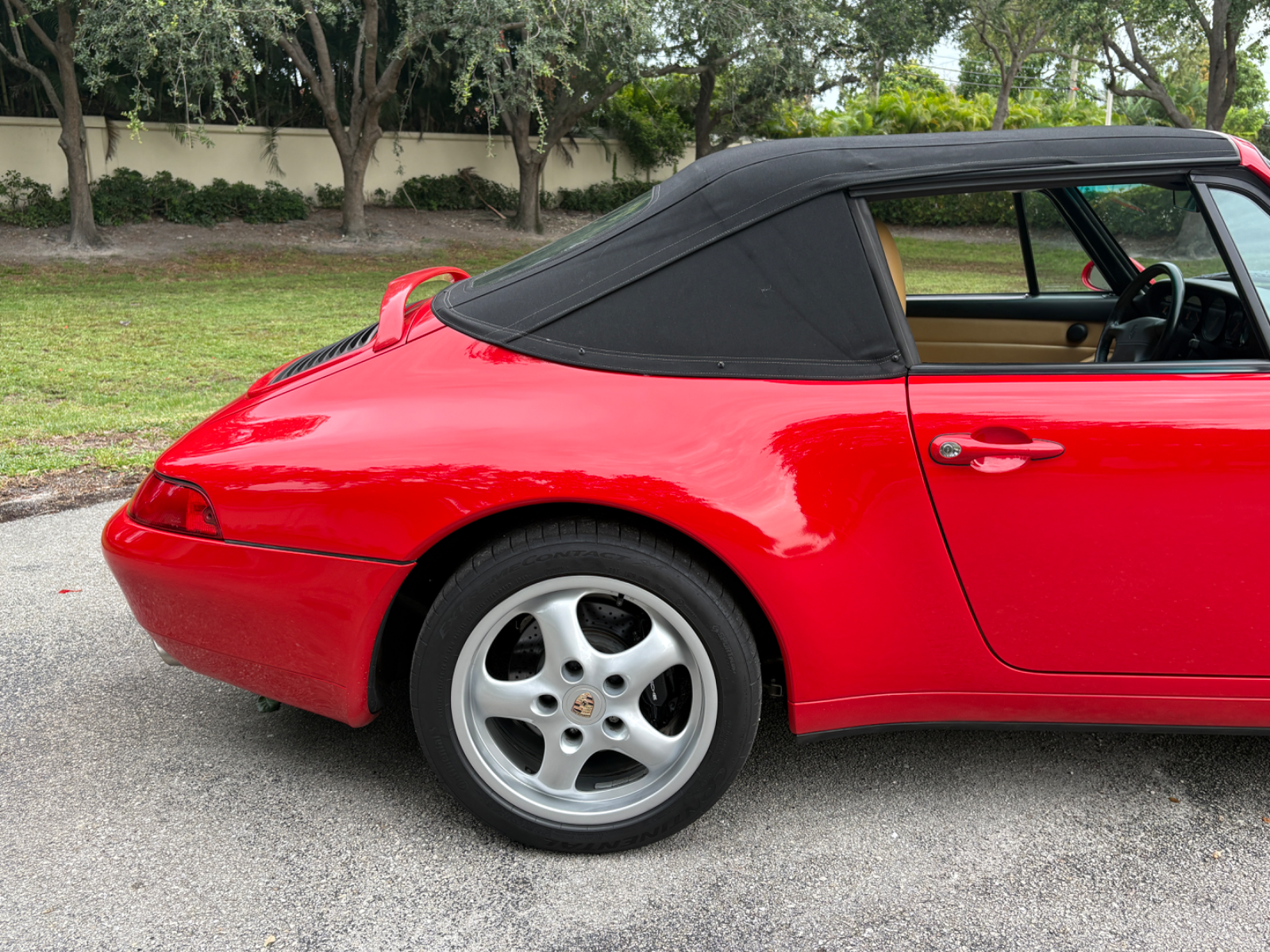 1995 Porsche 911 Carrera Cabriolet - Image 13
