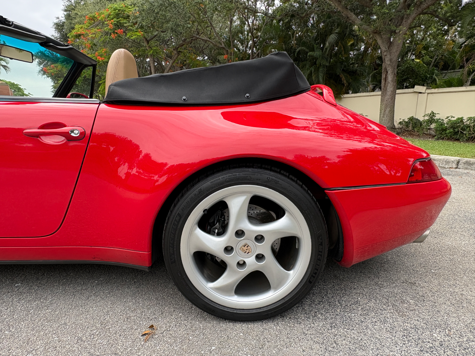 1998 Porsche 911 Carrera Cabriolet - Image 20