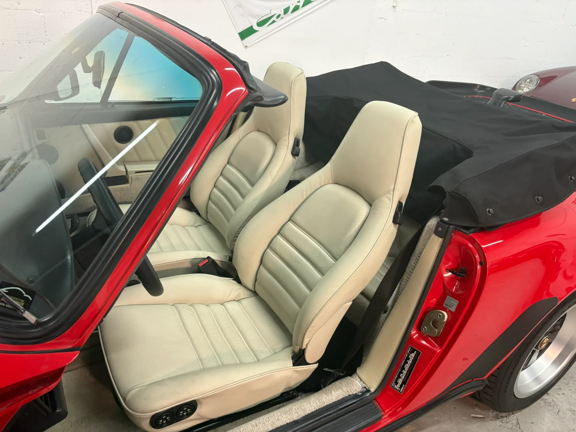 1988 Porsche 911 Carrera Cabriolet - Image 32