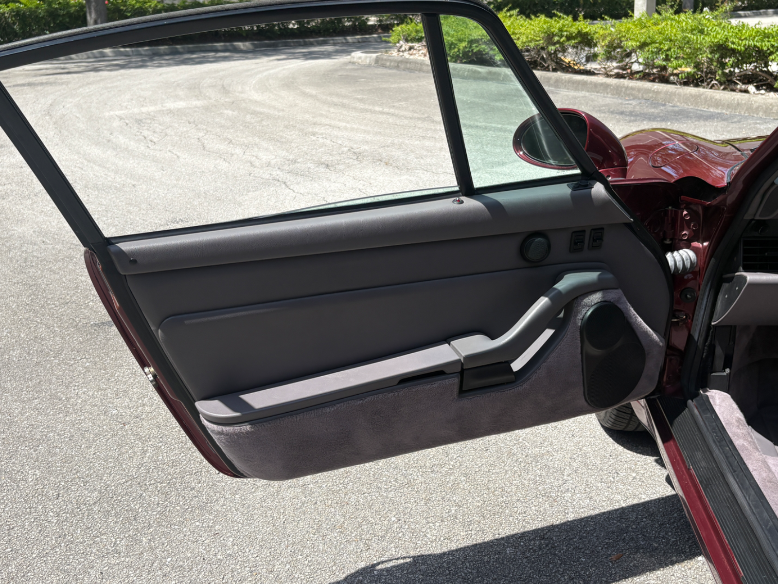 1997 Porsche 911 Carrera - Image 28