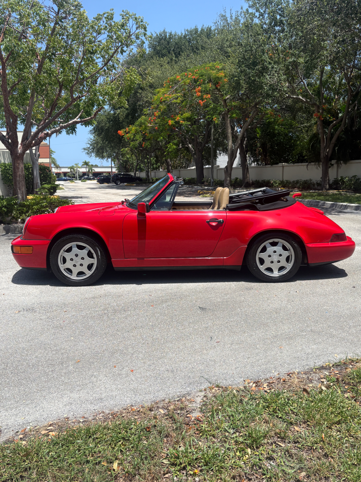 1990 Porsche 911 Carrera 4 Cabriolet - Image 9