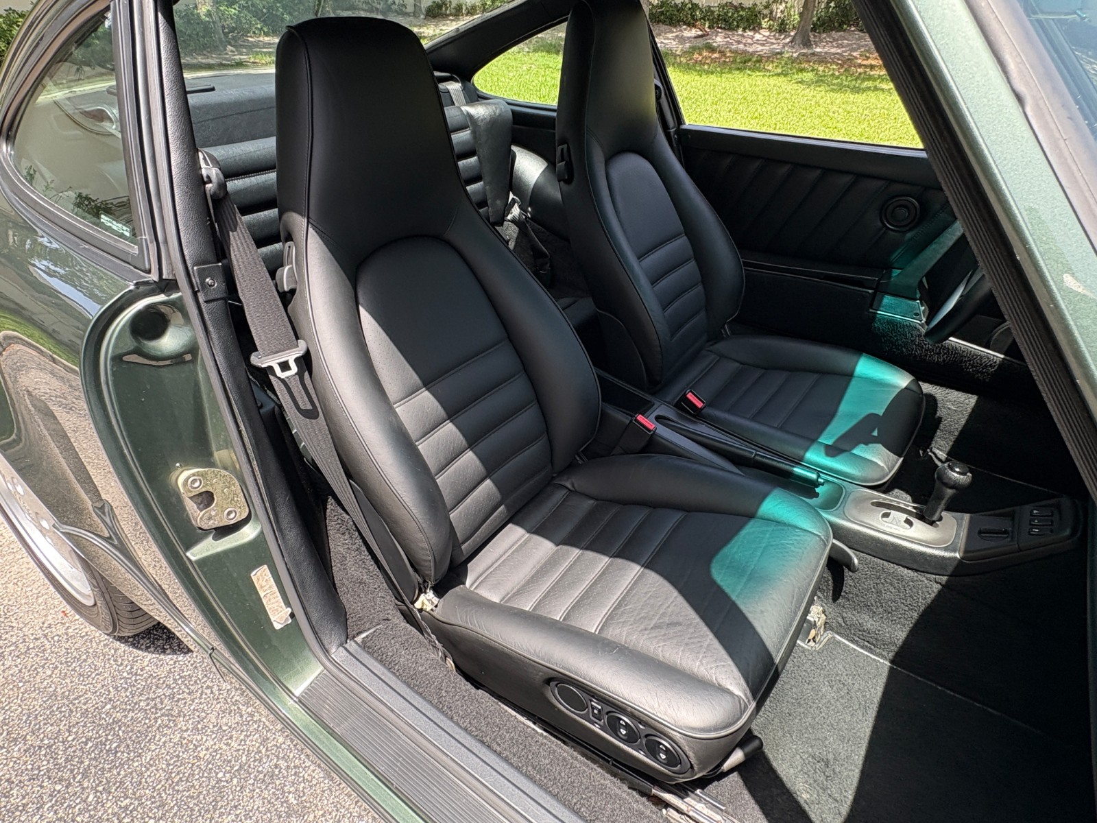 1993 Porsche 911 Carrera 2 - Image 31