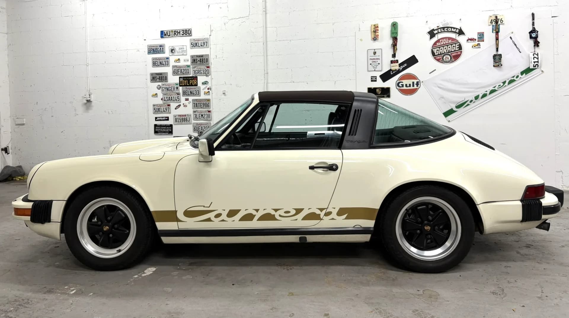 1984 Porsche 911 Targa