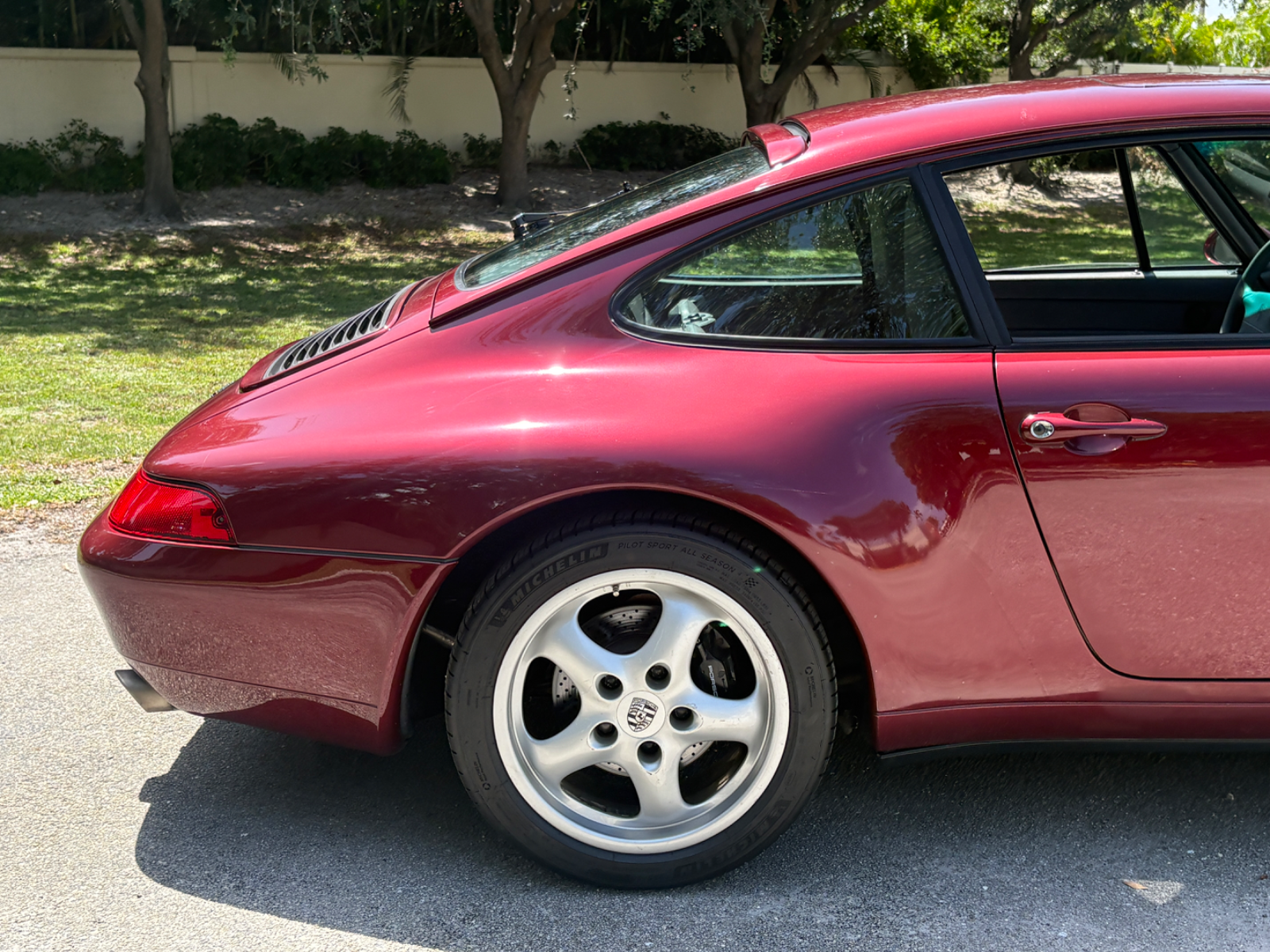1997 Porsche 911 Carrera - Image 10