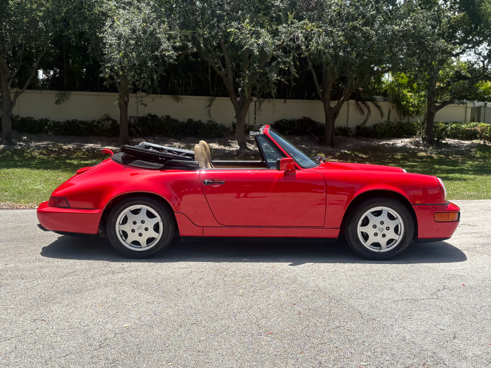 1990 Porsche 911 Carrera 4 Cabriolet - Image 15