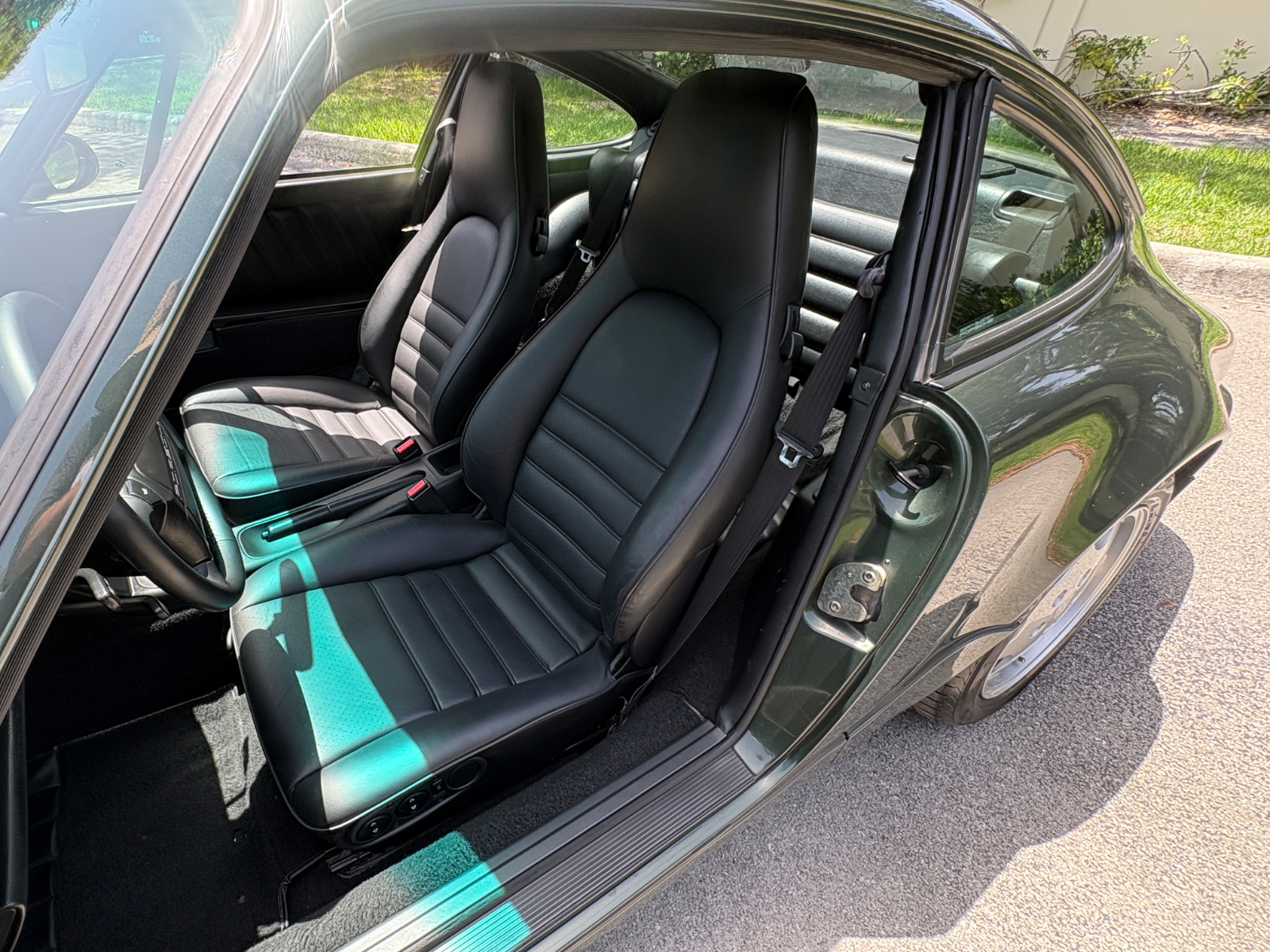 1993 Porsche 911 Carrera 2 - Image 24