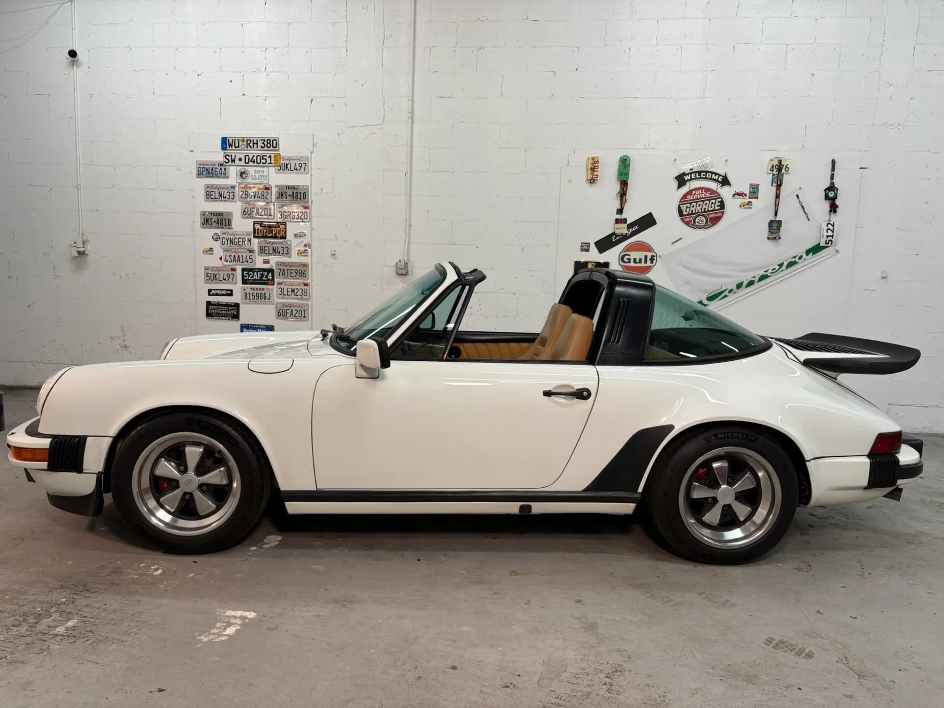 1984 Porsche 911 Targa