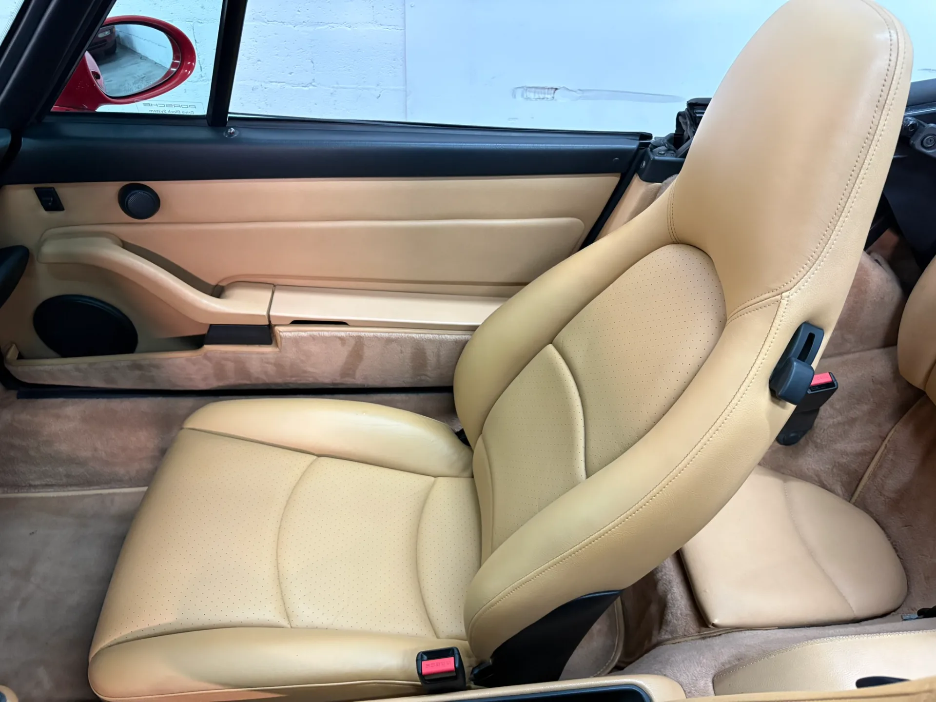1995 Porsche 911 Carrera Cabriolet - Image 43