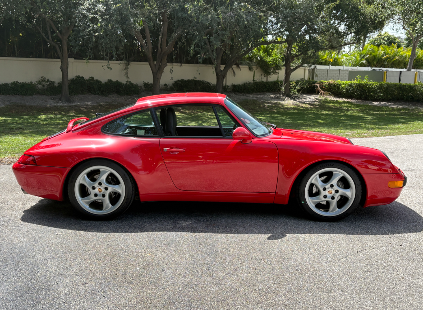 1995 Porsche 911 Carrera - Image 12