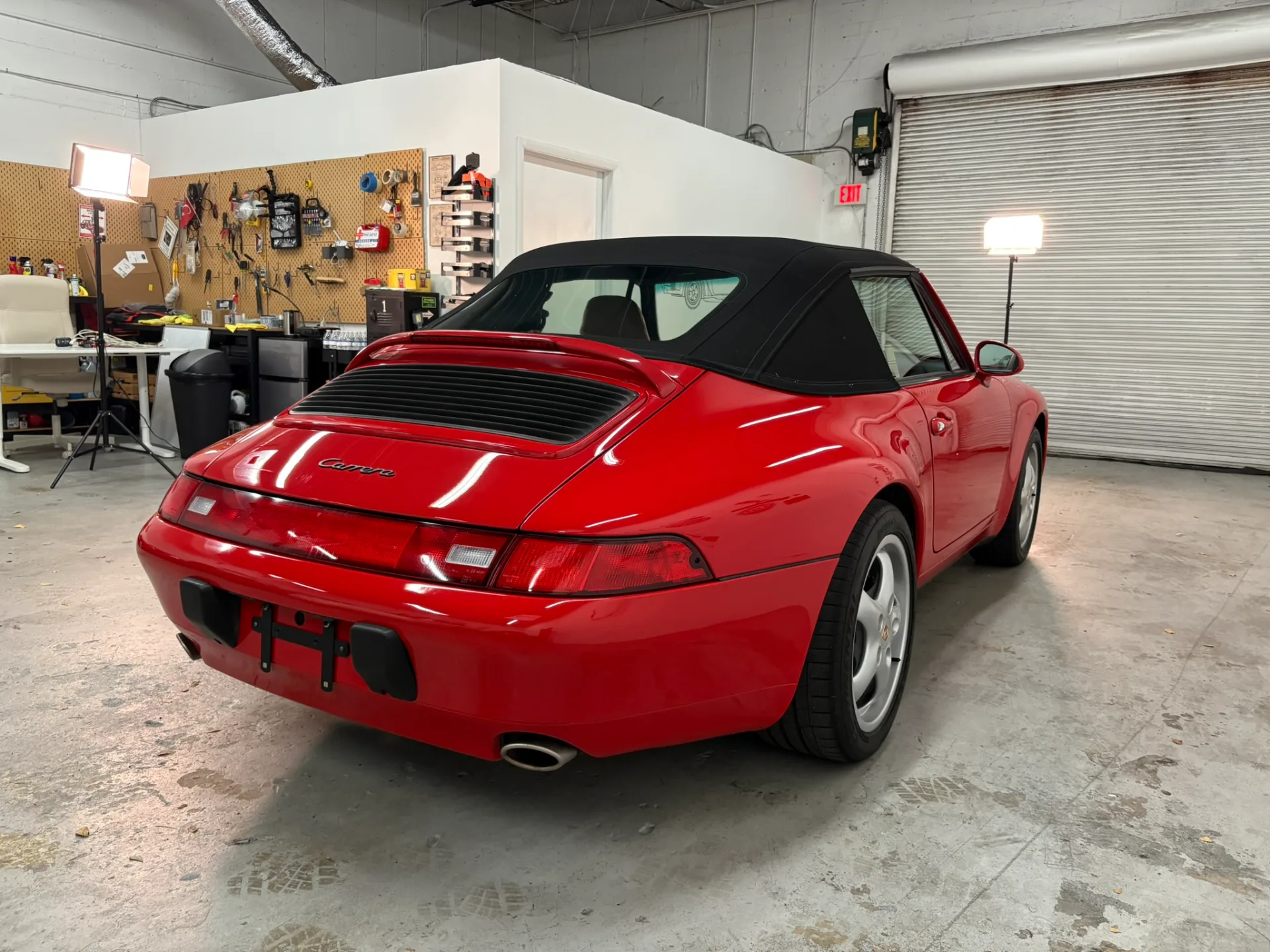 1995 Porsche 911 Carrera Cabriolet - Image 17