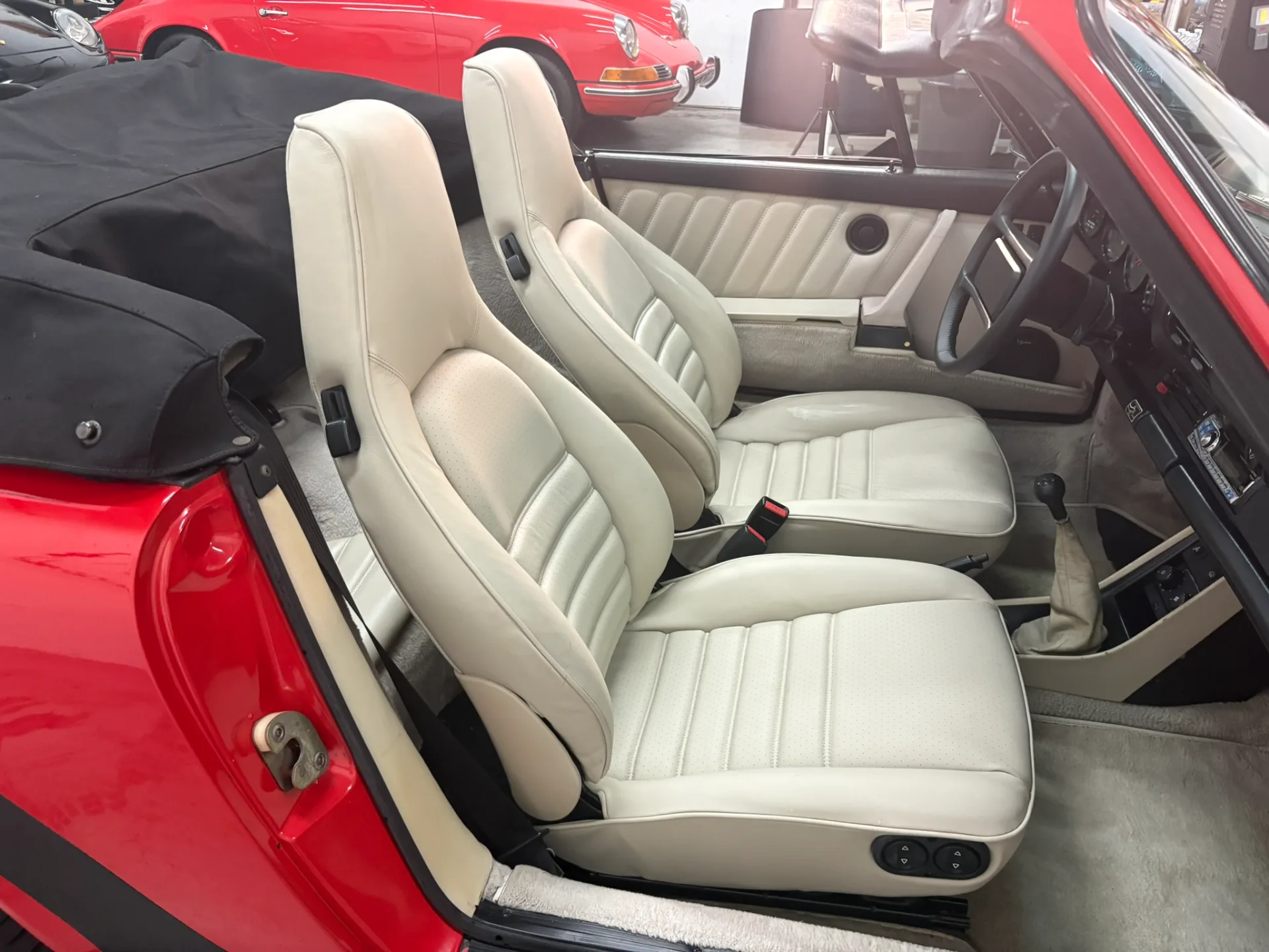 1988 Porsche 911 Carrera Cabriolet - Image 40