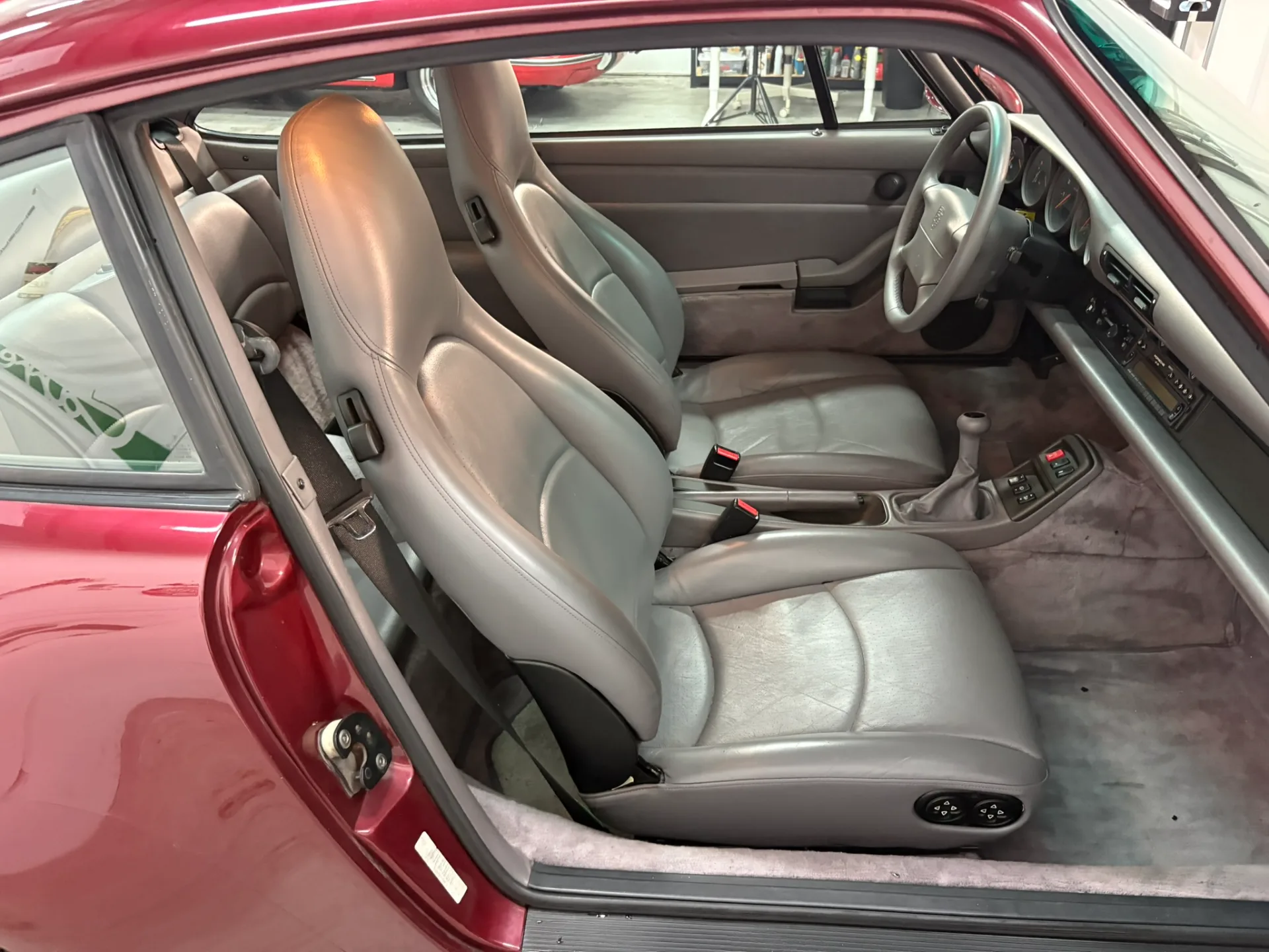 1997 Porsche 911 Carrera - Image 57