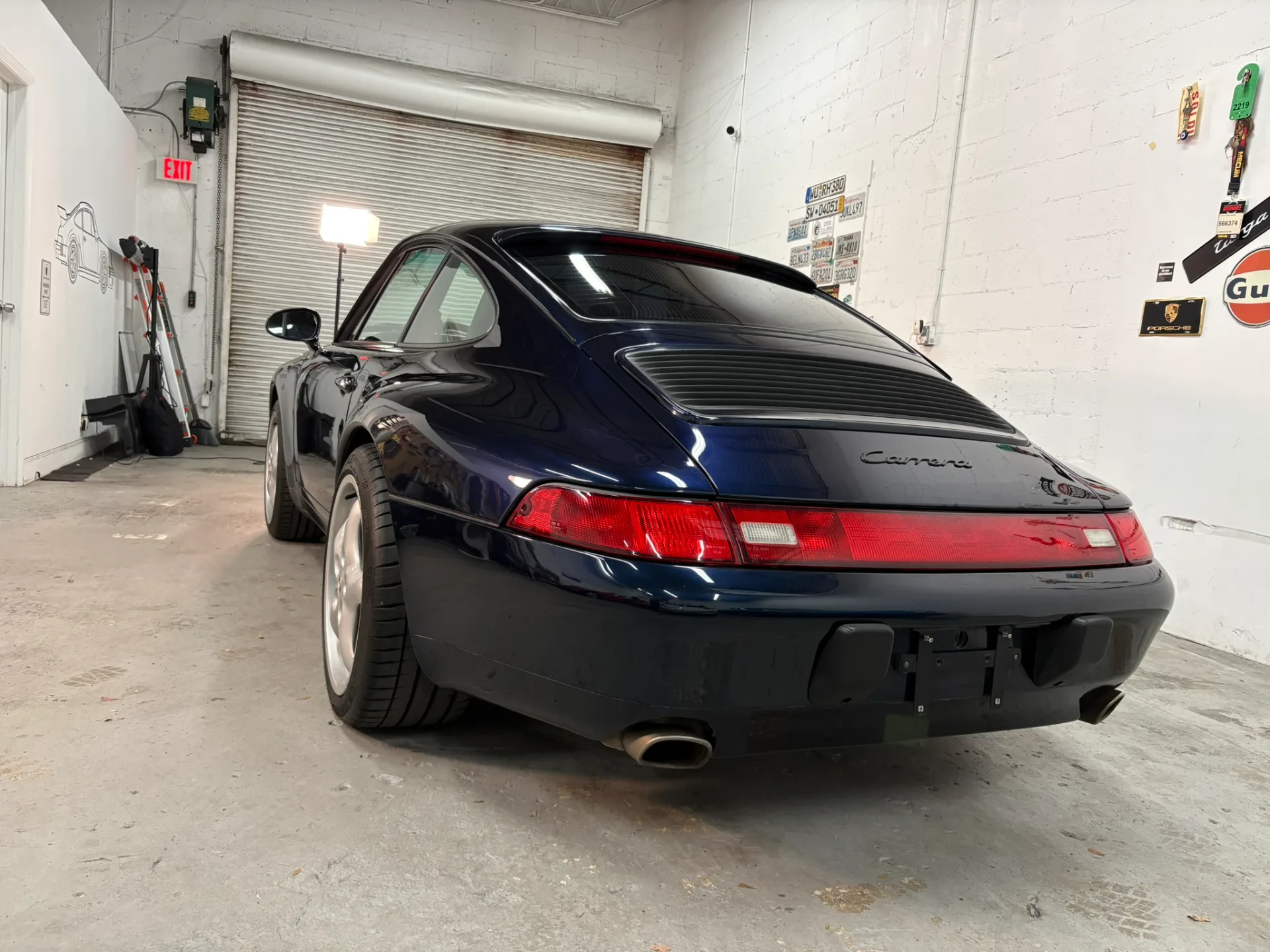 1996 Porsche 911 Carrera - Image 17