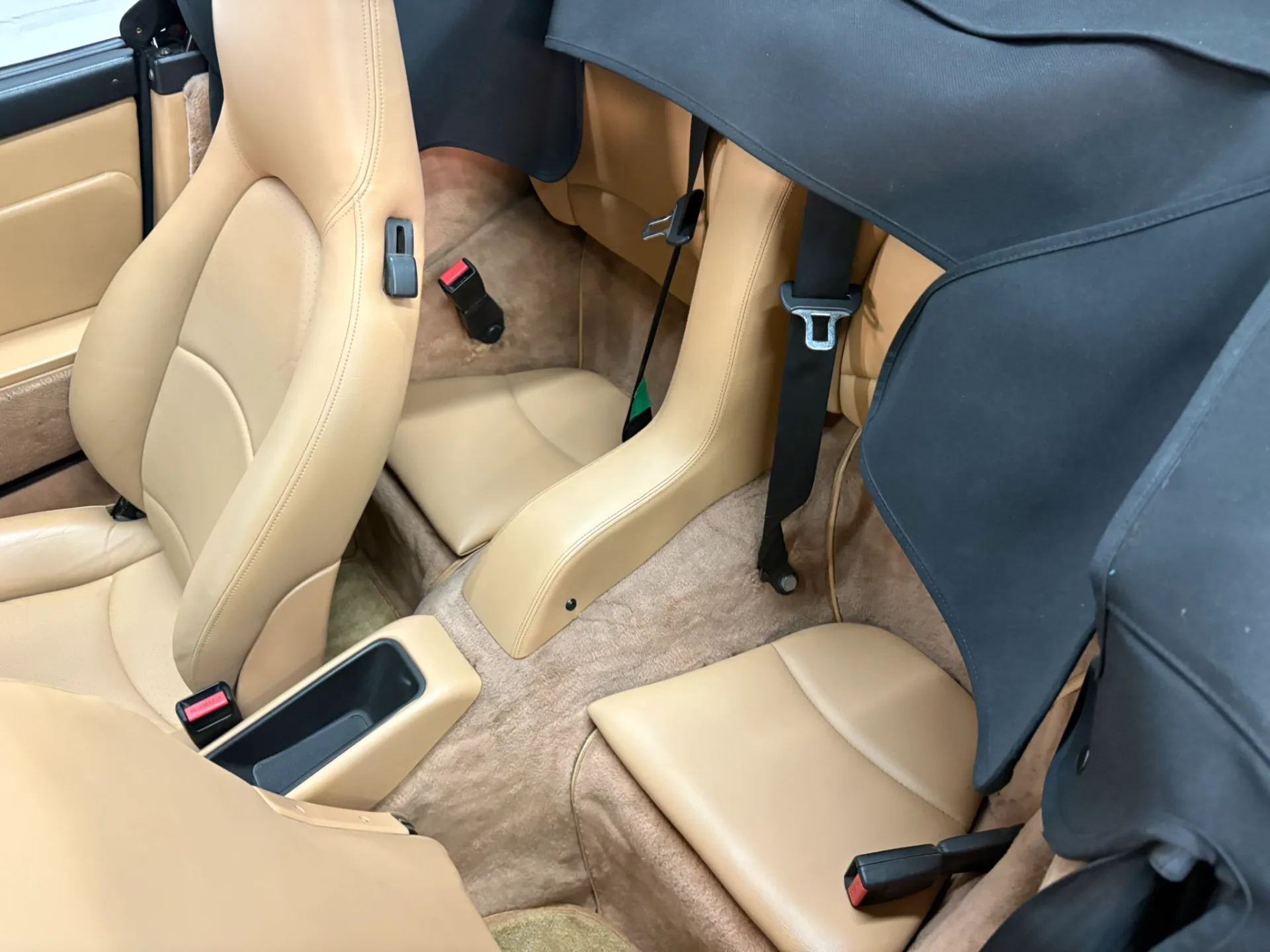 1998 Porsche 911 Carrera 2 Cabriolet - Image 48