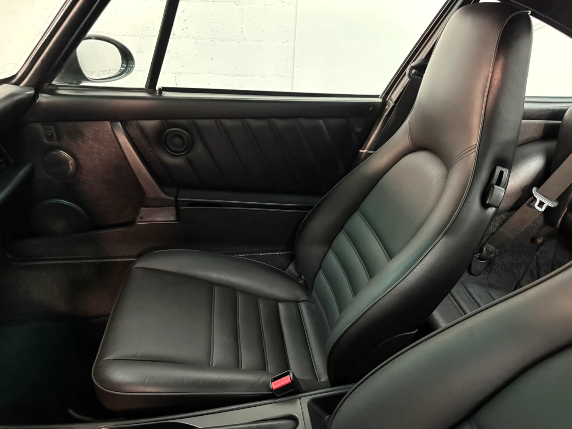 1993 Porsche 911 Carrera 2 - Image 40