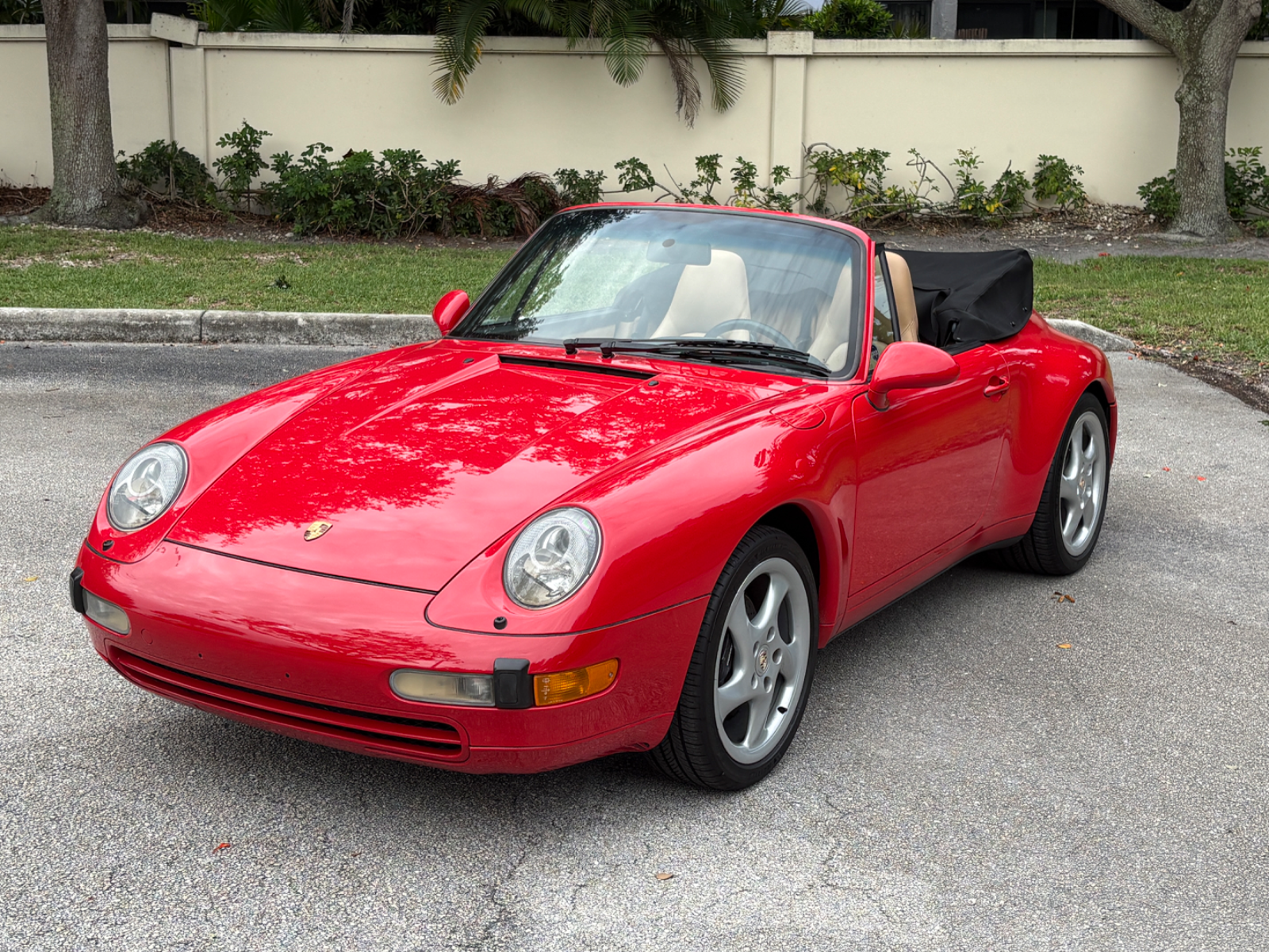 1998 Porsche 911 Carrera Cabriolet