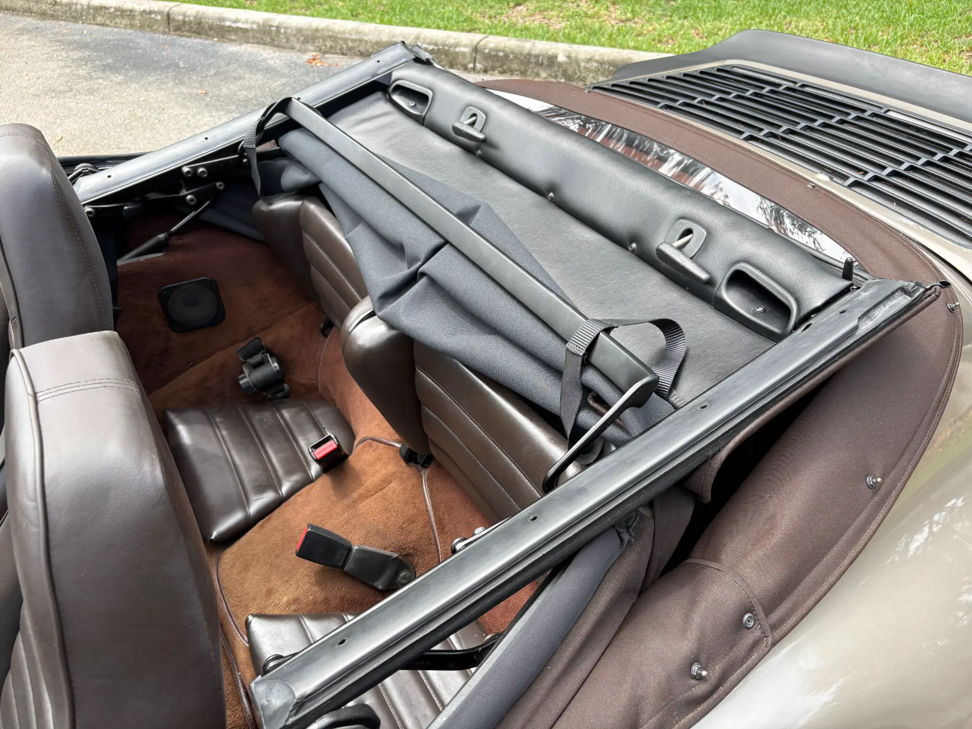 1984 Porsche 911 Carrera Cabriolet - Image 67
