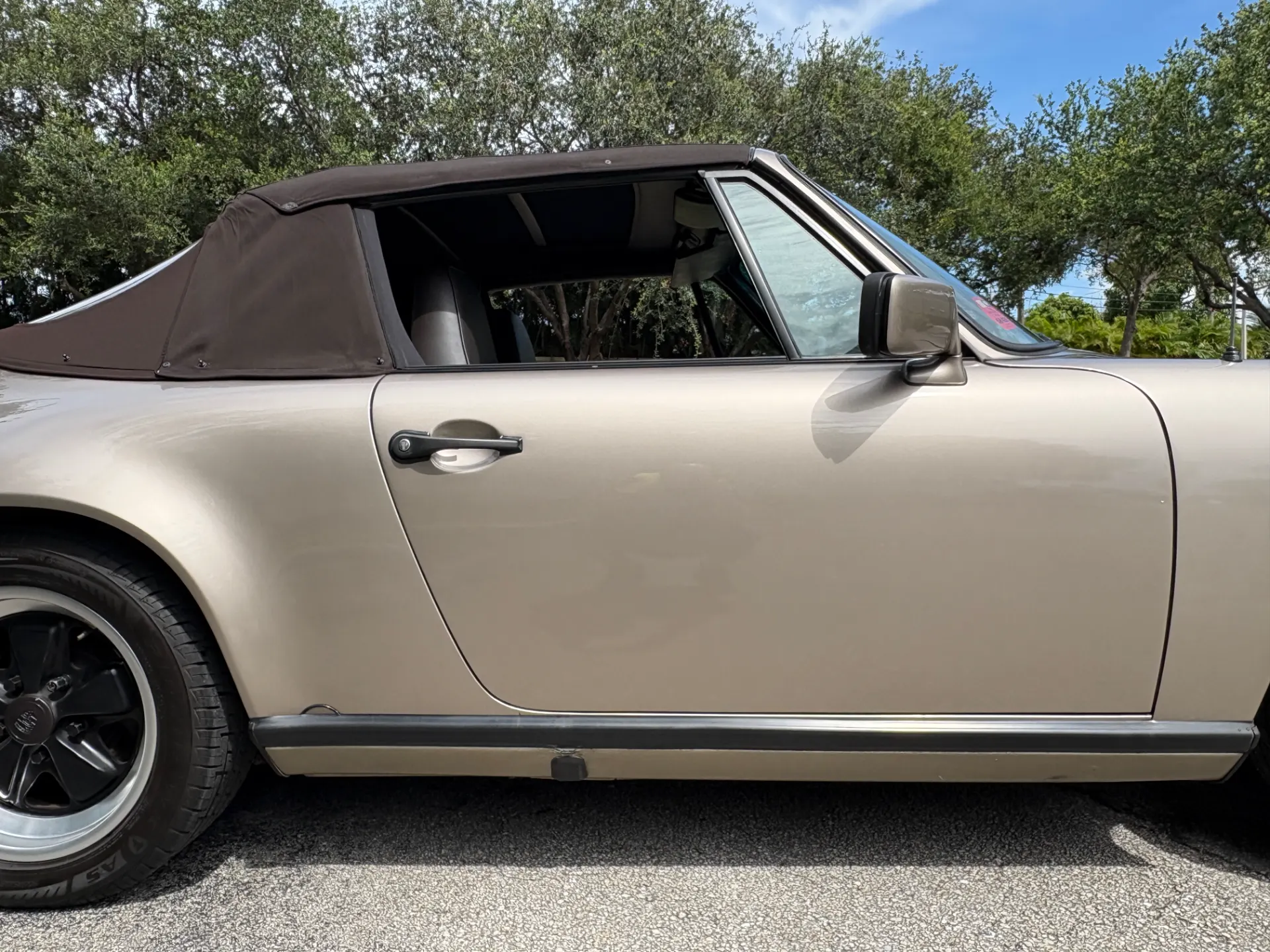 1984 Porsche 911 Carrera Cabriolet - Image 31