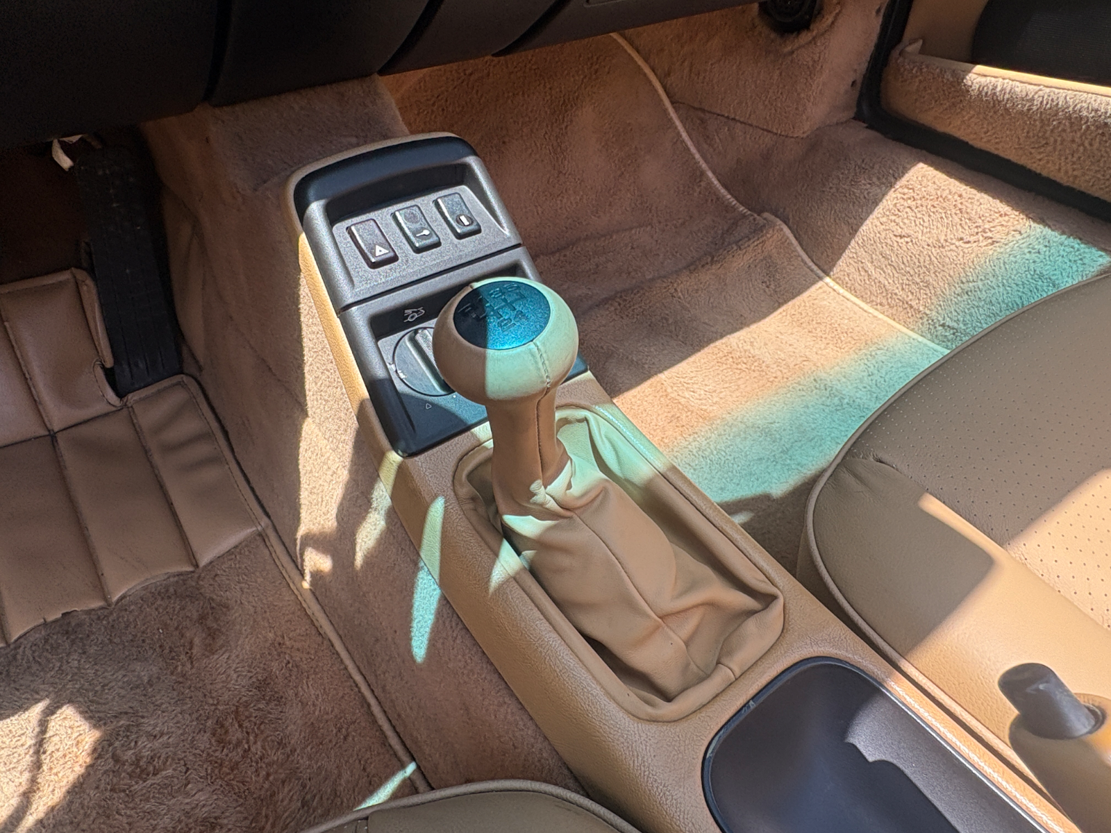 1990 Porsche 911 Carrera 4 Cabriolet - Image 24