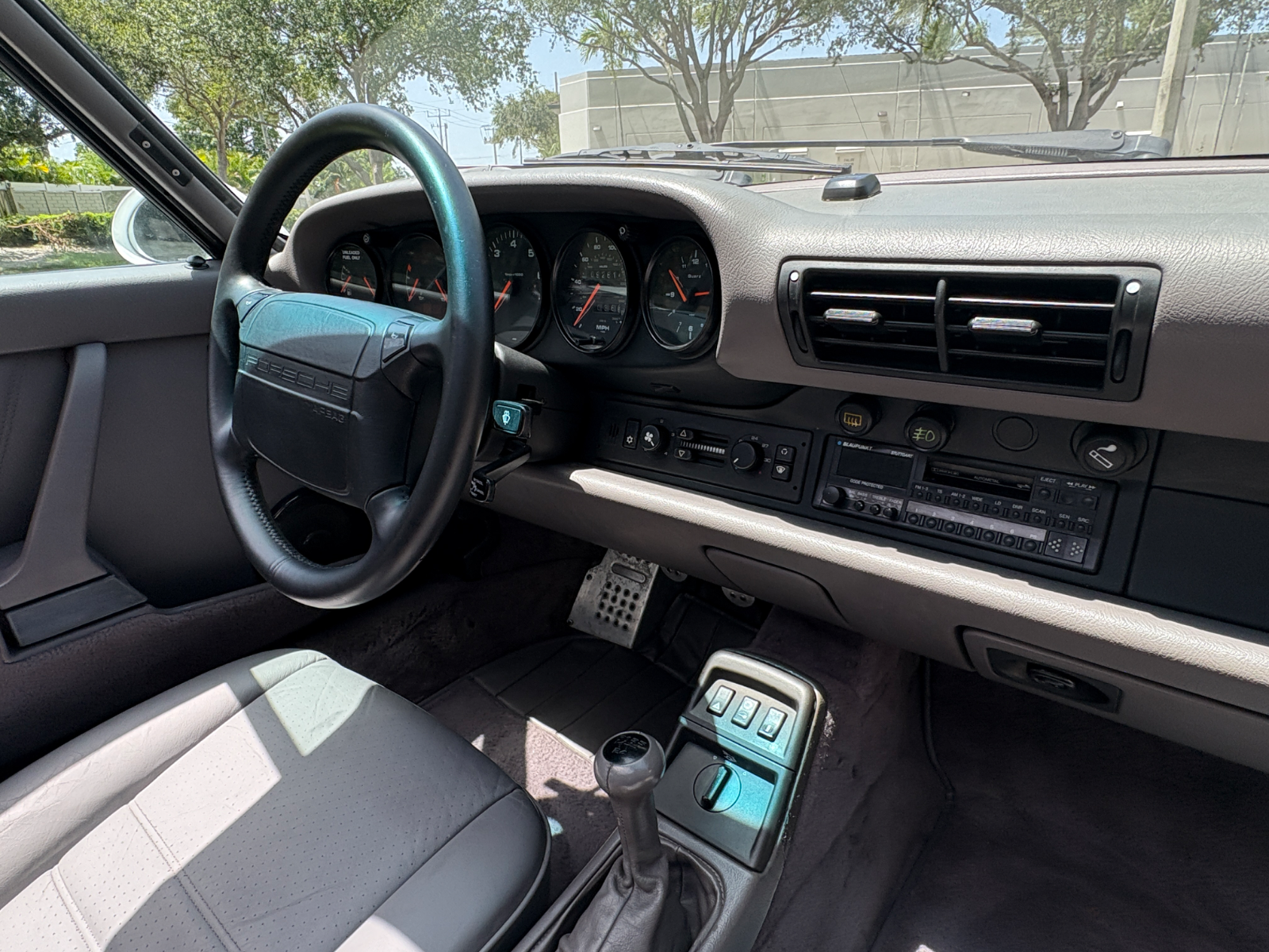 1991 Porsche 911 Carrera 2 - Image 41