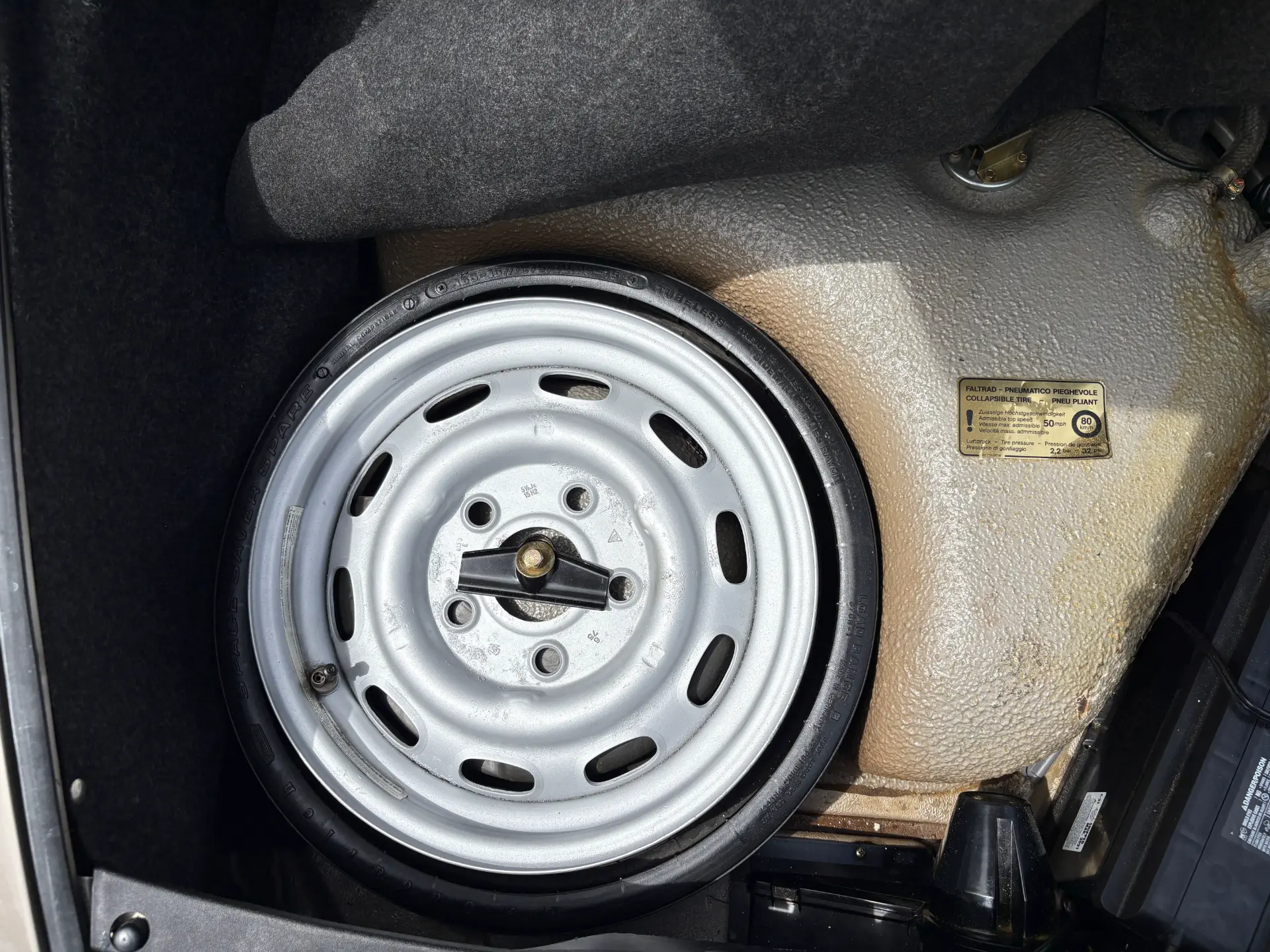 1984 Porsche 911 Carrera Cabriolet - Image 34