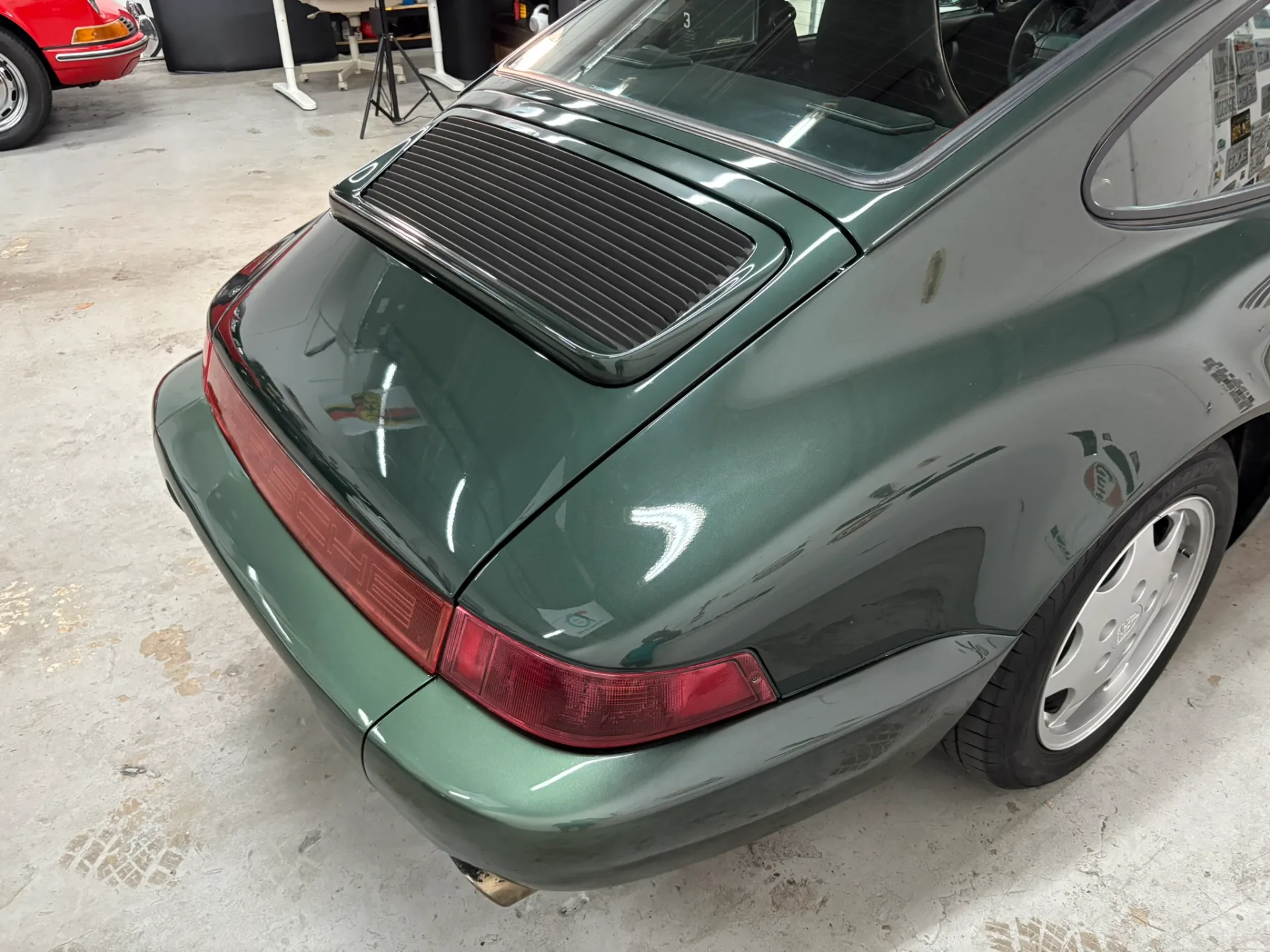 1993 Porsche 911 Carrera 2 - Image 28