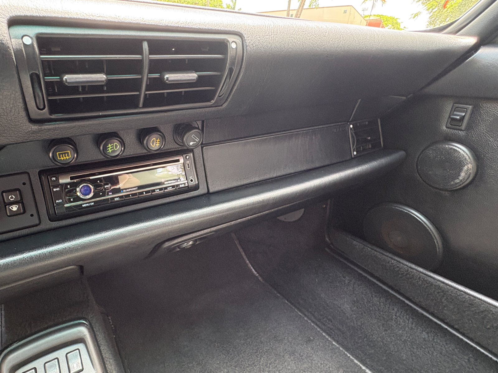 1993 Porsche 911 Carrera 2 - Image 25